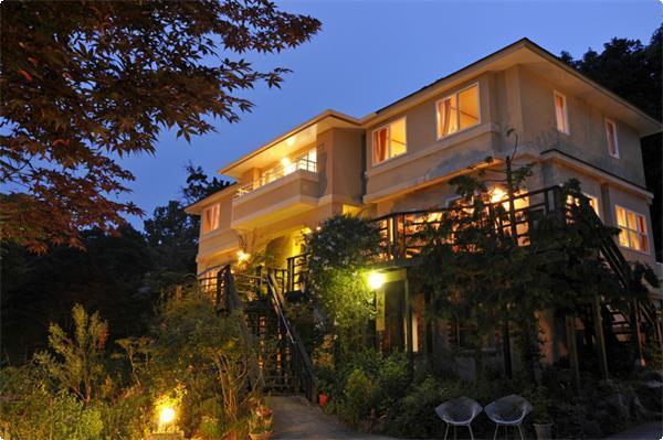 Chiisana Hotel Hanaikada Іто Екстер'єр фото