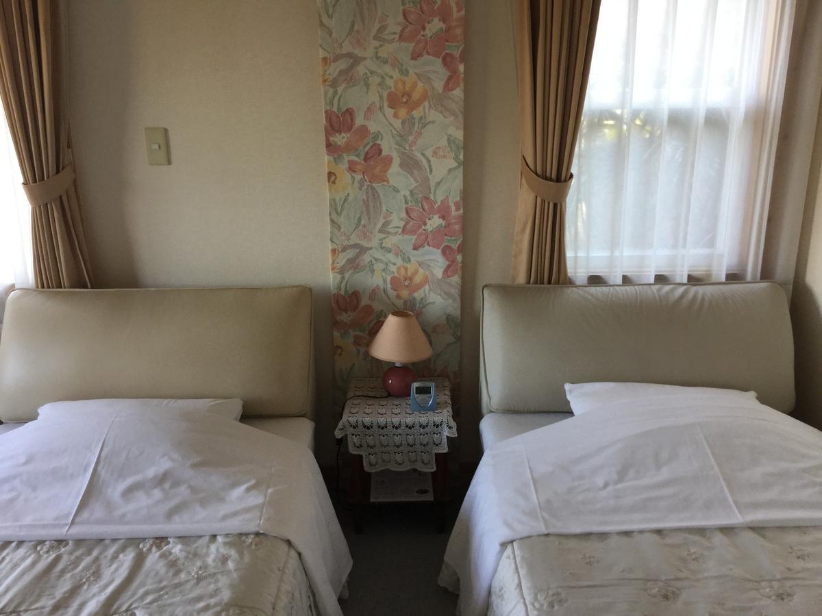 Chiisana Hotel Hanaikada Іто Екстер'єр фото