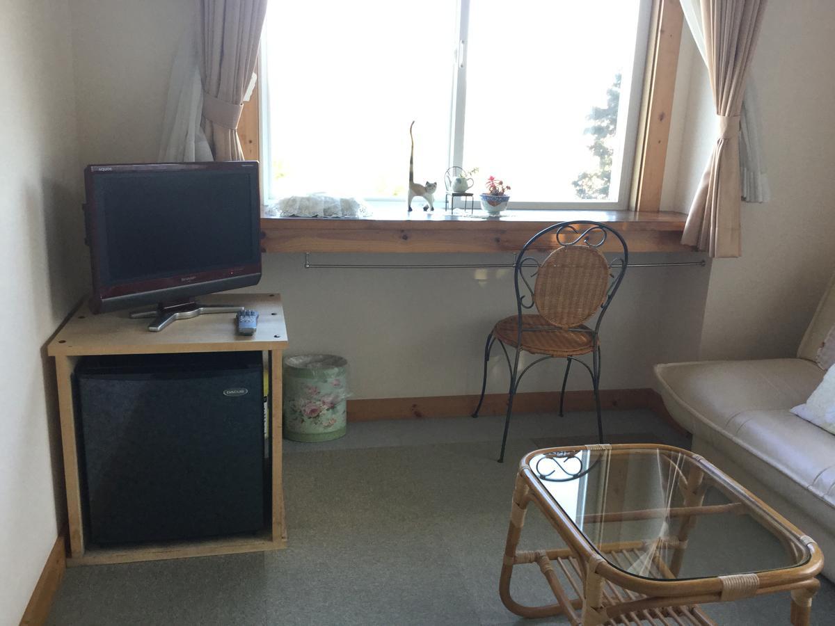 Chiisana Hotel Hanaikada Іто Екстер'єр фото